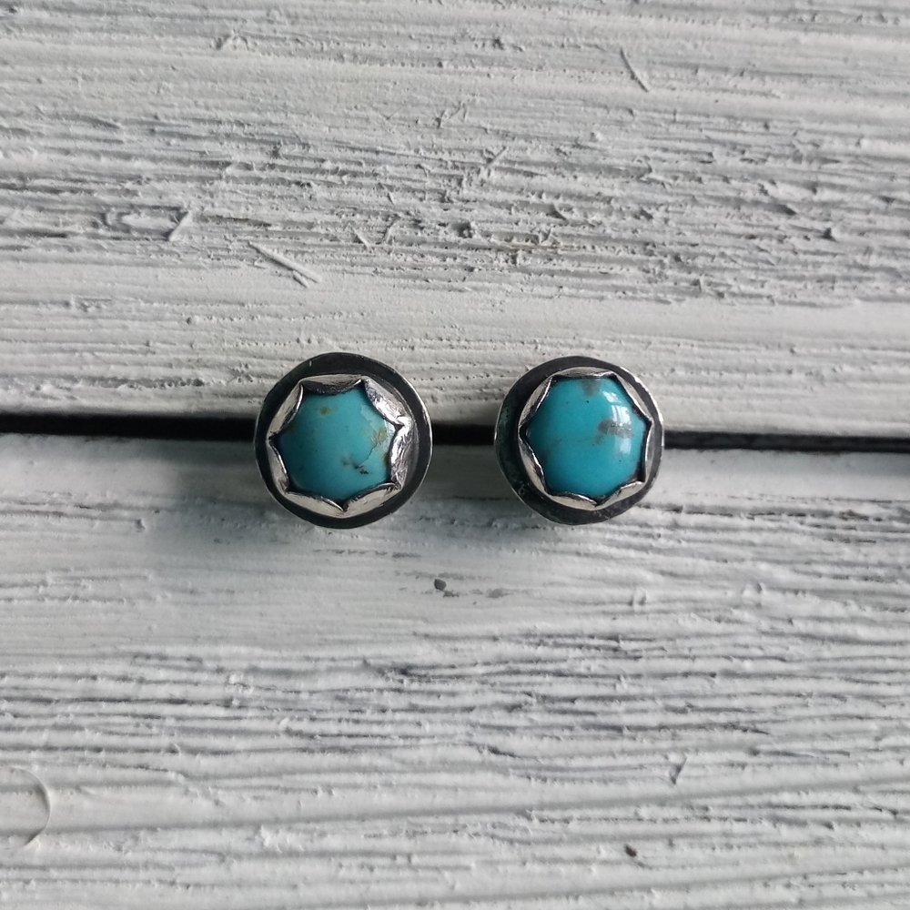 Turquoise stud earrings - Picture 4 of 10